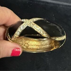 Elegant Gold and Black Women's Bracelet